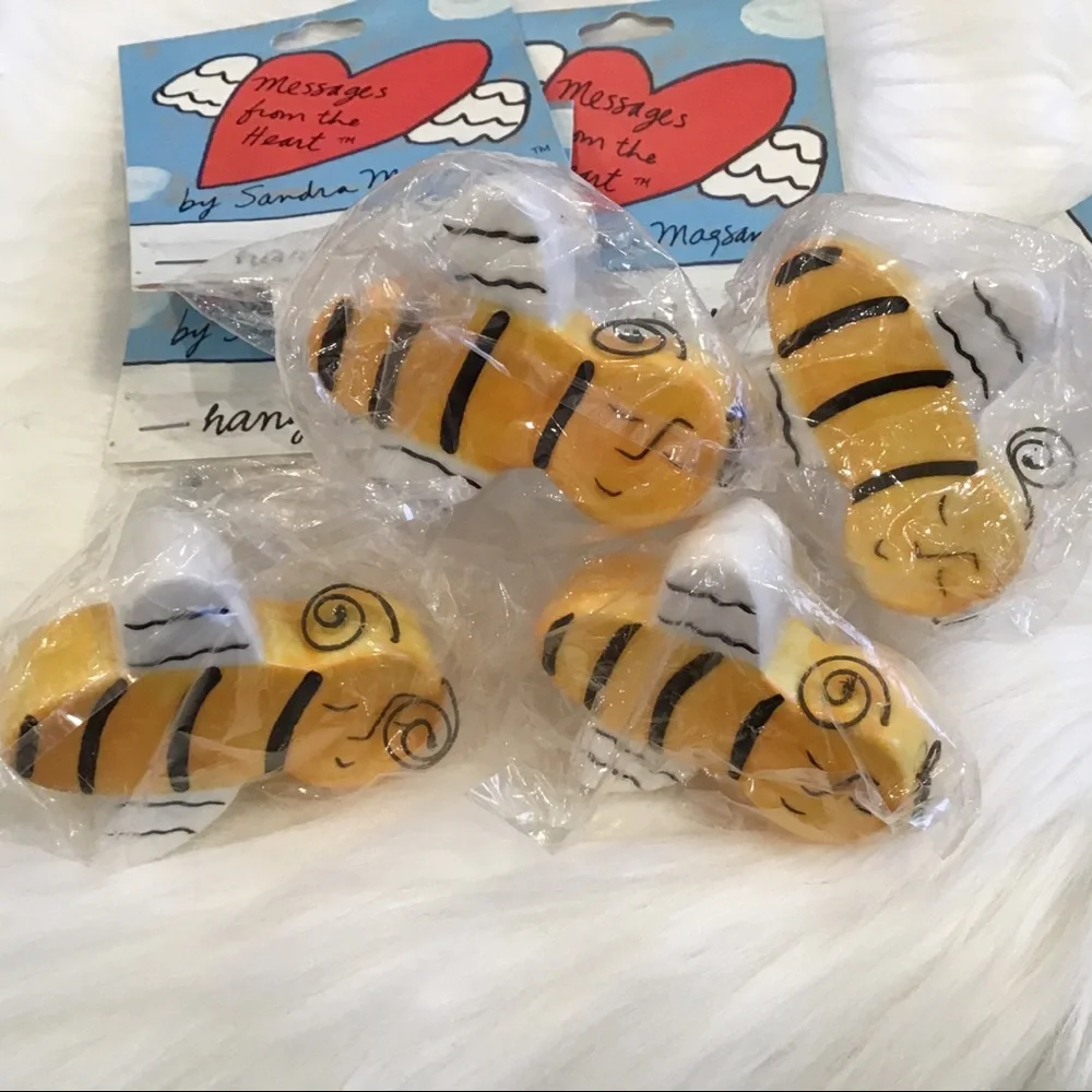 Silvestri Bee Drawer Knobs Set 4 NWT Ceramic Cabinet Pulls Farmhouse